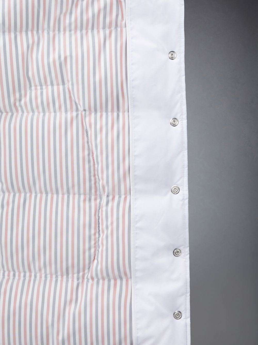 Thom Browne Downfilled Ripstop 4-Bar Hooded Shirtdress Mäntel Damen Weiß | EGU59B83084
