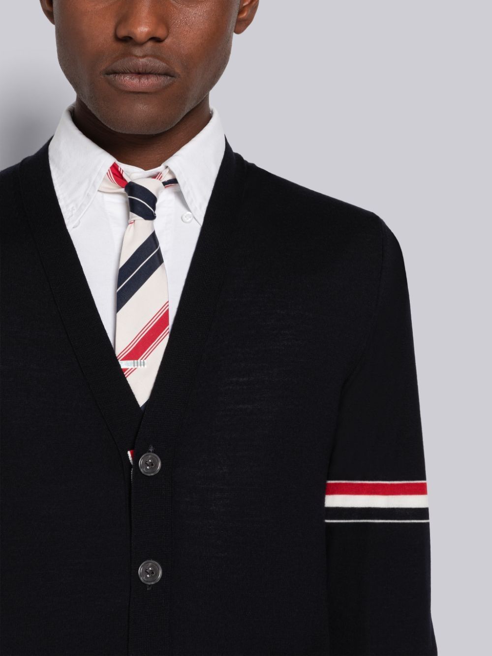 Thom Browne Fine Merino Stripe Relaxed V-Neck Strickjacke Herren Schwarz | RUV83C93242
