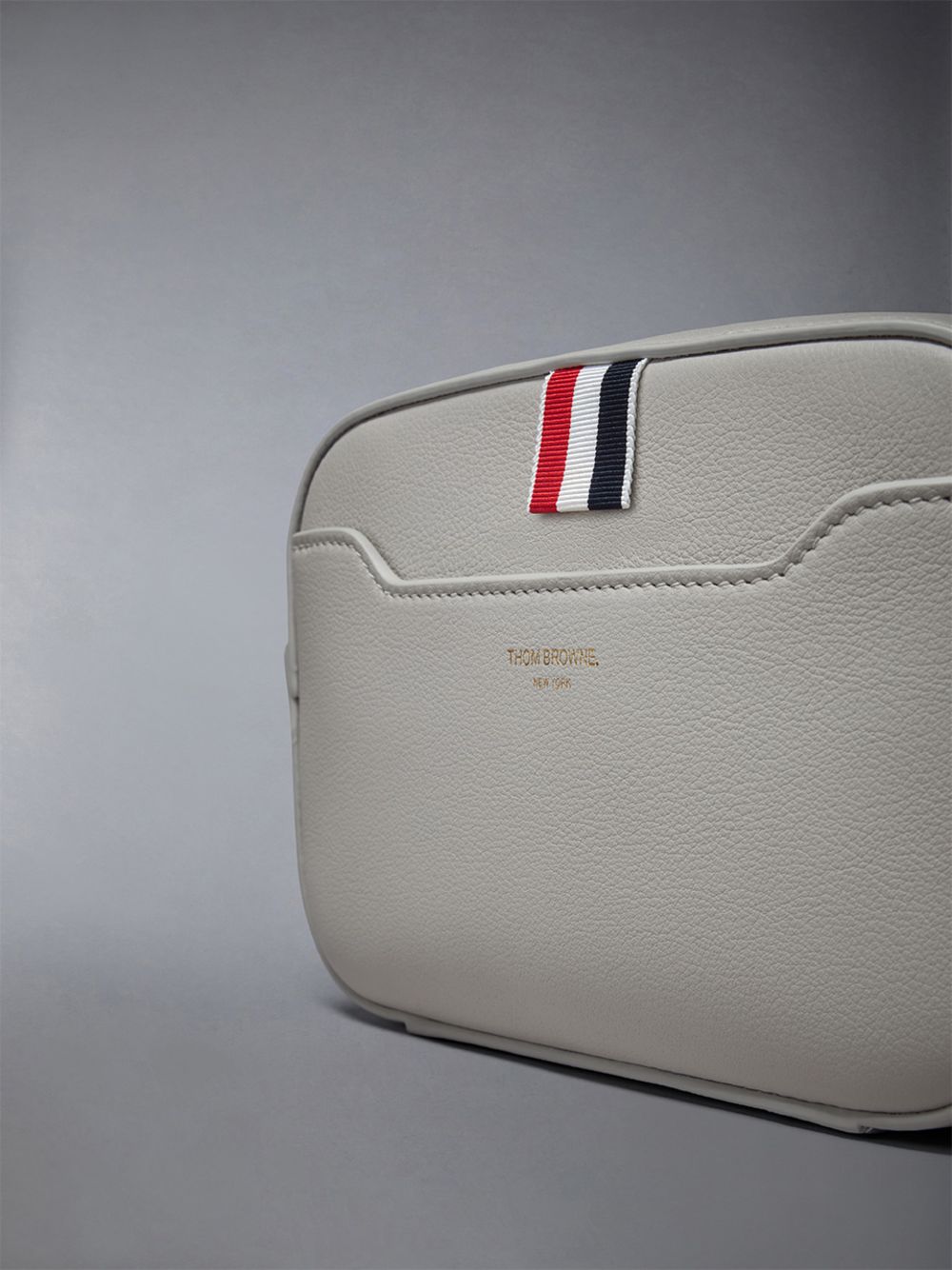 Thom Browne Horizontal Camera in Smooth Calf Werkzeugtaschen Herren Beige | MRH95E53247