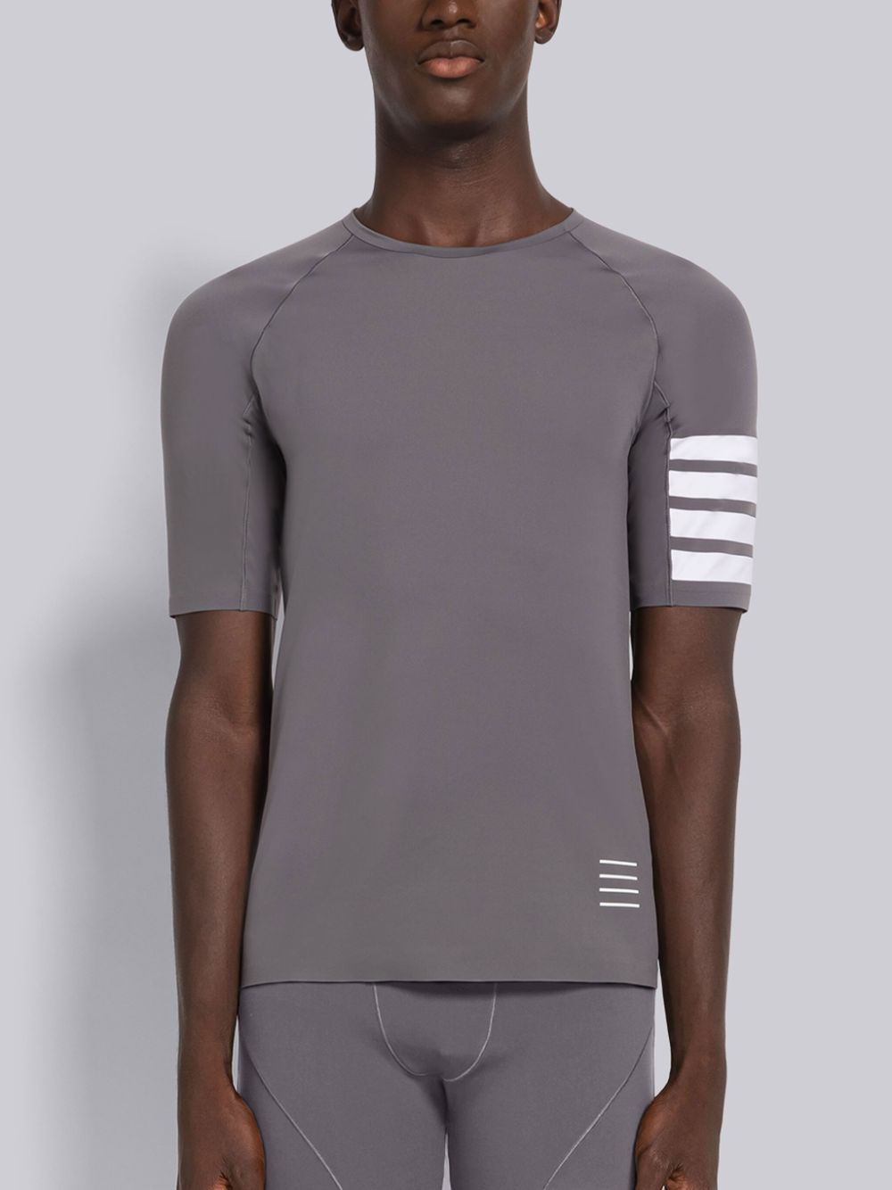 Thom Browne LIGHTWEIGHT TECH INTERLOCK COMPRESSION SHORT SLEEVE T-shirts Herren Grau | UIA52D56424
