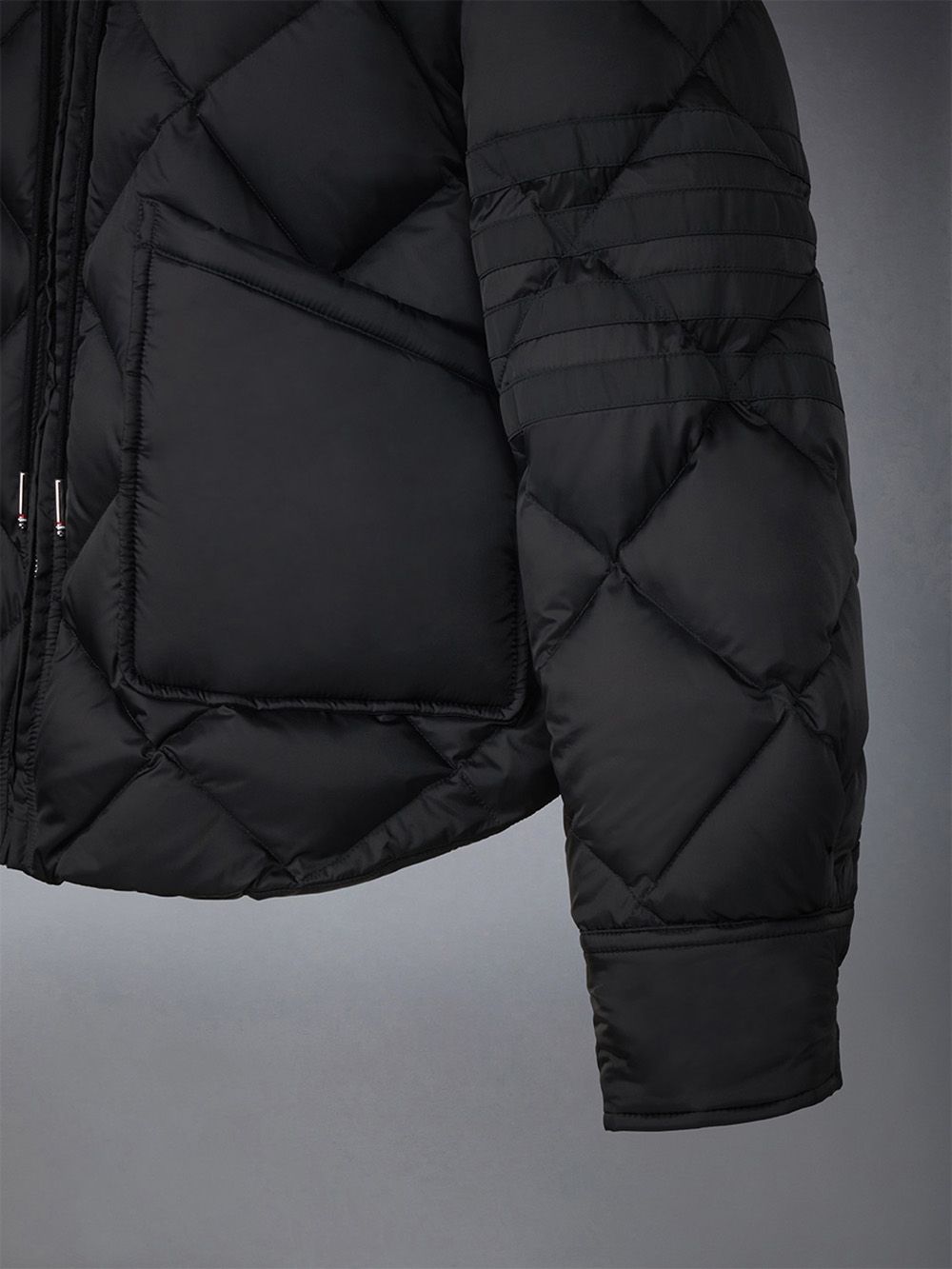 Thom Browne Patch Pocket 4-bar Hooded Downfill Jacken Damen Schwarz | KYQ66U04504