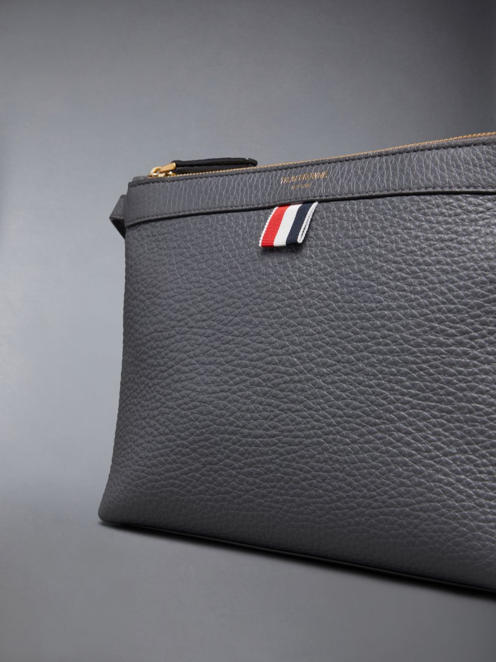 Thom Browne Pebble Grain Toiletry Case Unterarmtasche-Taschen Damen Grau | AER21Y66194