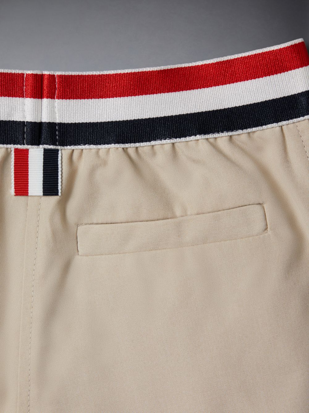 Thom Browne Typewriter Rugby Kurze Hose Jungen Braun | GCF81J56395
