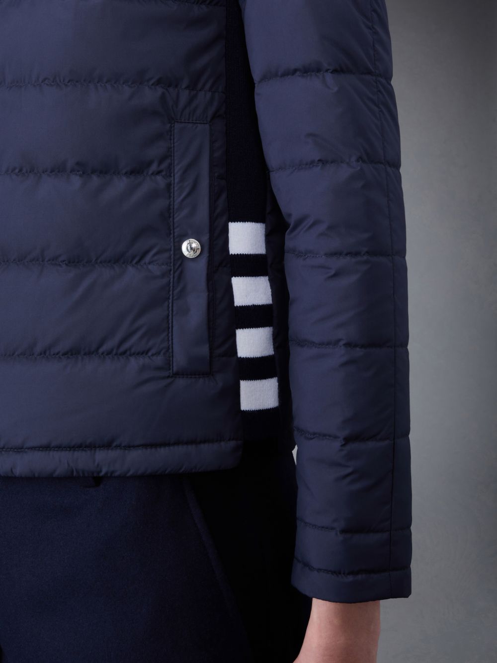 Thom Browne Ultralight Tech Down 4-Bar Packable Funnel Neck Jacken Damen Blau | ZGR95T37008