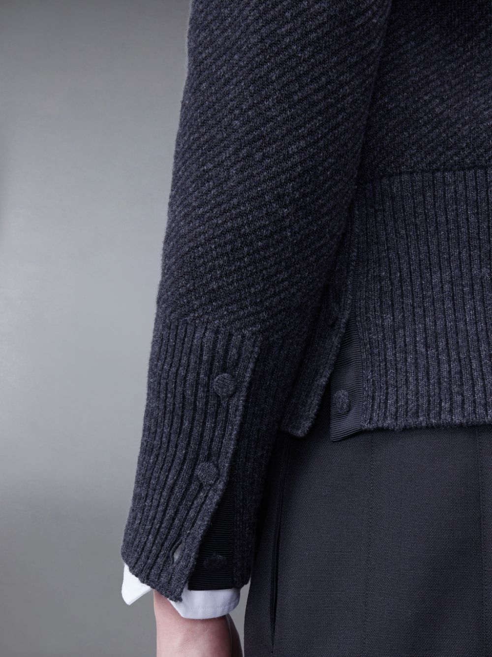 Thom Browne Wool Jacquard V-Neck Strickjacke Herren Grau | AJC47A20918